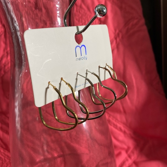 NWT MELODY 3 pack of heart earrings - Picture 4 of 8